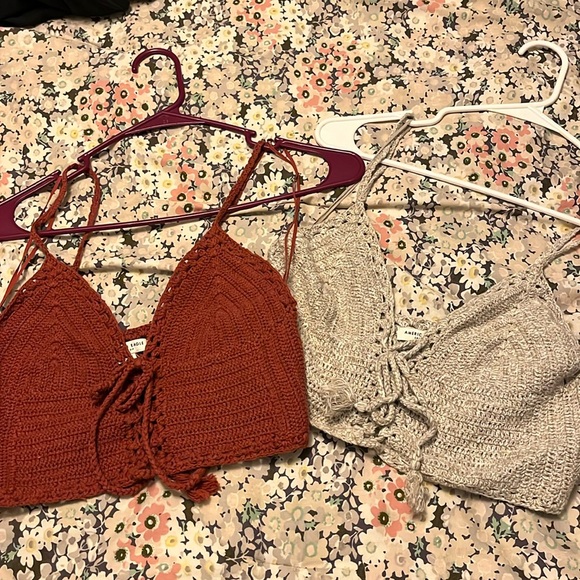 Women’s NWOT American Eagle Outfitters Woven knitted crop top bundle size medium - Picture 1 of 8